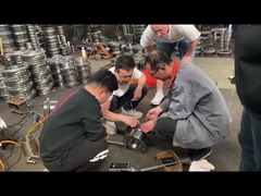 Ρωσικός πελάτης στην ποιότητα συζεύξεων εργαλείων συνήθειας επιθεώρησης εργοστασίων